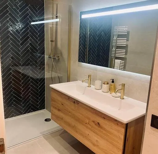 La Perle De Juan Les Pins ,au Calme De La Pinede Daire